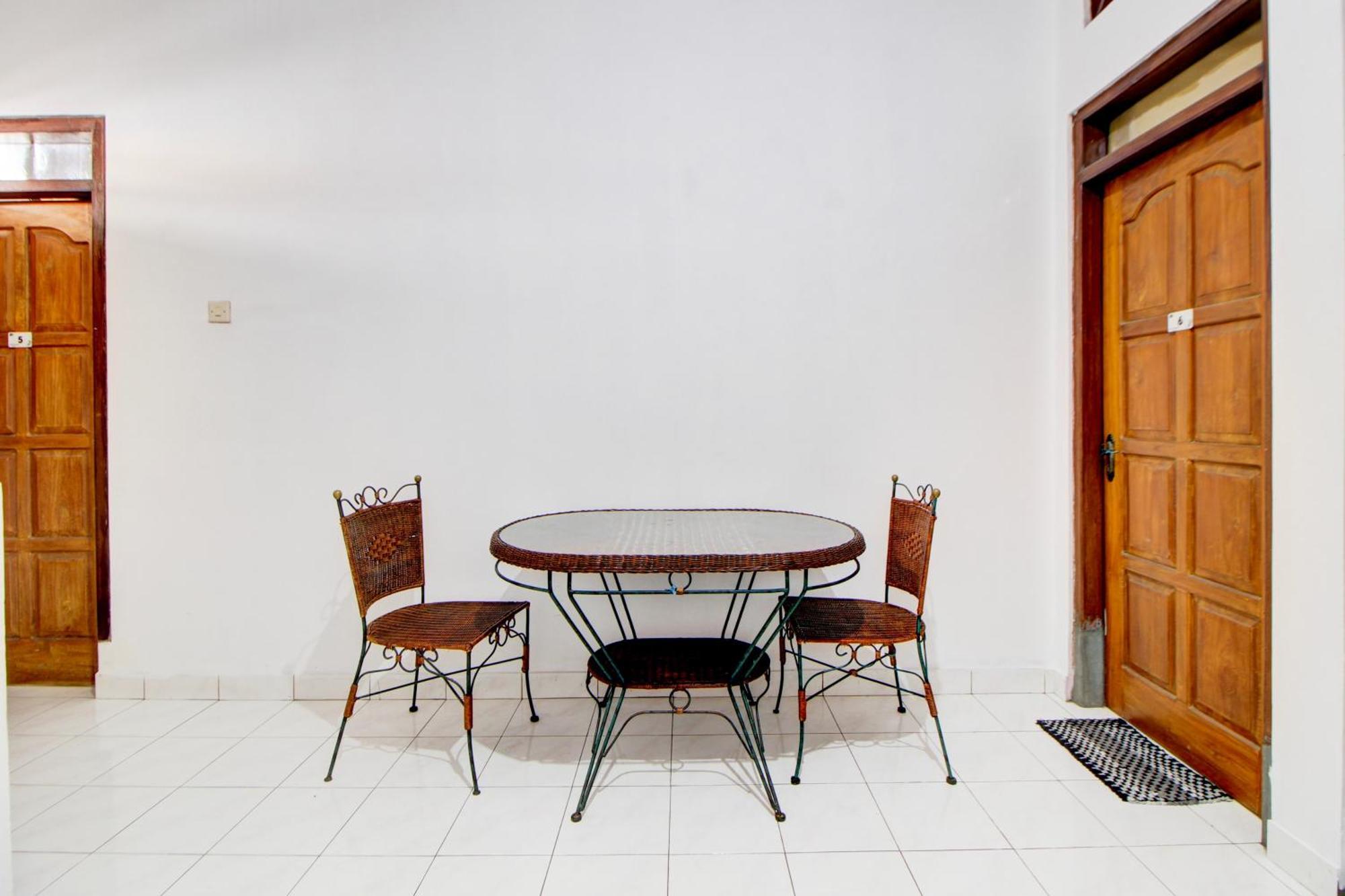 Spot On 94319 Daffsell Syariah Hotel Yogyakarta
